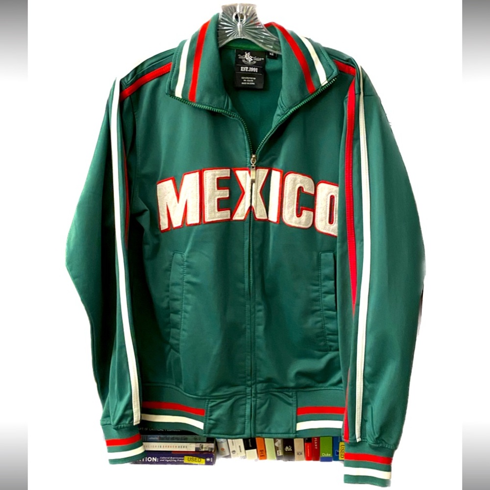 Vintage MEXICO Men’s XS Jacket. Fit’s like a Woman’s M/L.